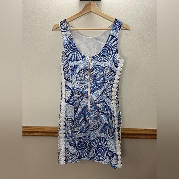 EUC Lilly Pulitzer Stuffed Shells Blue & White Shift Dress Size 2 - Picture 3 of 8